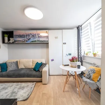 Metro Lux Lägenhet Warszawa