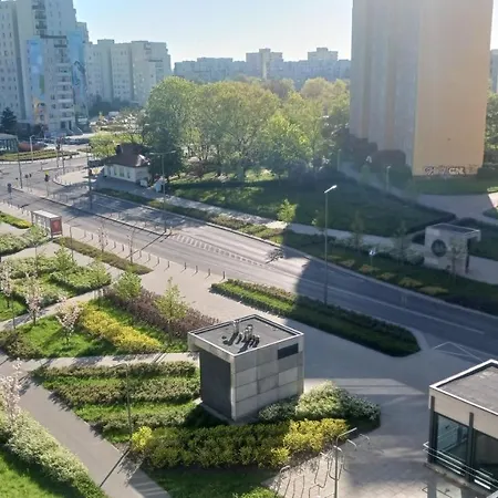 Апартаменты Metro Lux *